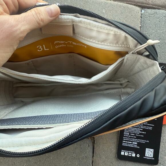PGYTECH OneGo Solo Camera Sling Bag, 3L Crossbody Fanny Pack - Picture 4 of 12